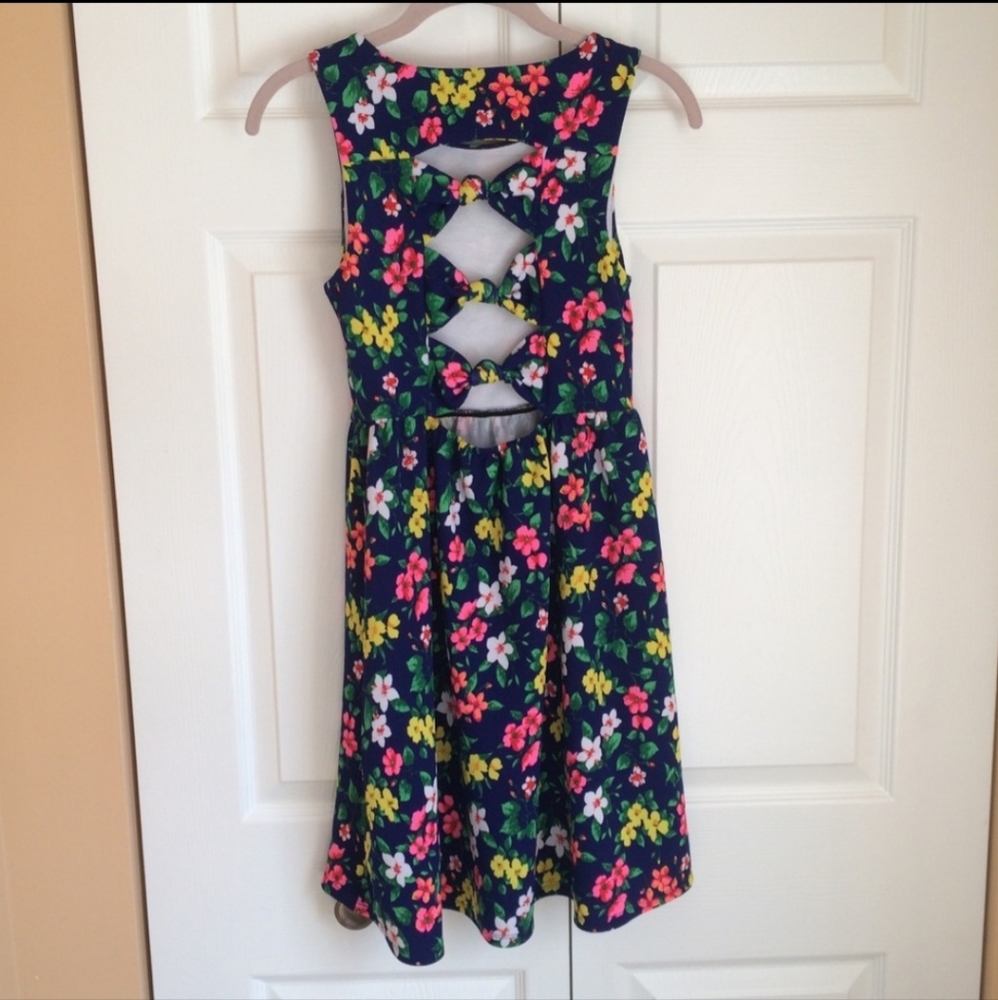 MONTEAU BUTTER YELLOW, PINK, ON BLUE KNIT DRESS XS        ☆
